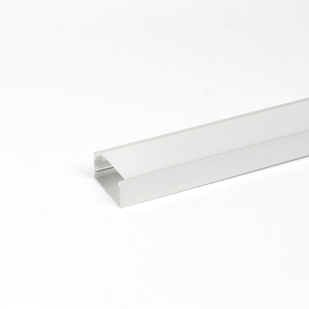 Алюминиевый профиль LC2040 173 (2000х40x20мм с рассеивателем)